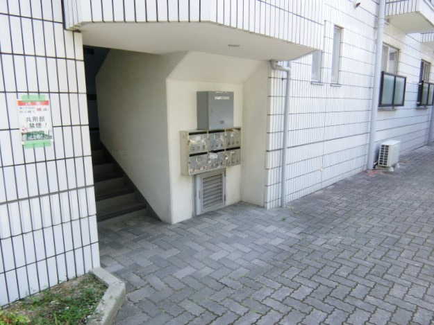エクセレントライフ真砂のエントランス