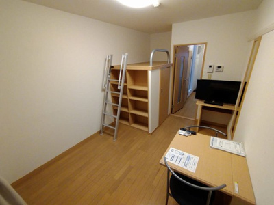 【内装】 | レオパレスＡＮＮＥＸタチバナ | 2階・3階は絨毯仕様です。