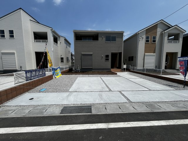 新築　高崎市新町第８　Livele Garden.S　3号棟の駐車場|現地写真　駐車スペースは2台分可能です！
