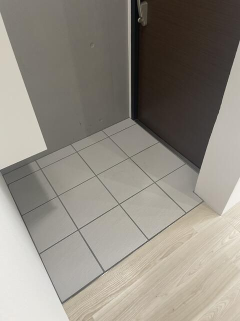 ウィンレックス浅草の玄関
