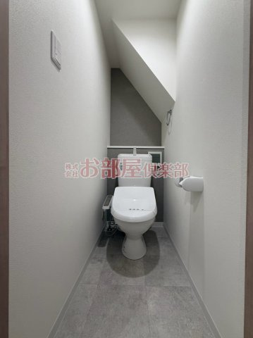 ADC津福のトイレ|落ち着いた色調のトイレです