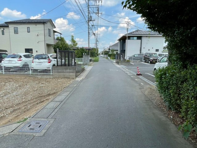 【前面道路含む現地写真】 | 北本市深井1丁目　新築戸建　全1棟　1号棟