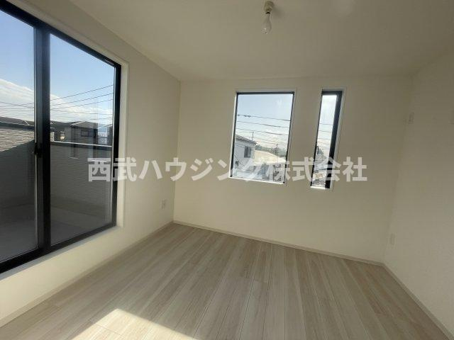 【仲介手数料無料】所沢市南住吉１期全２棟２号棟　所沢市の新築なら西武ハウジングの洋室