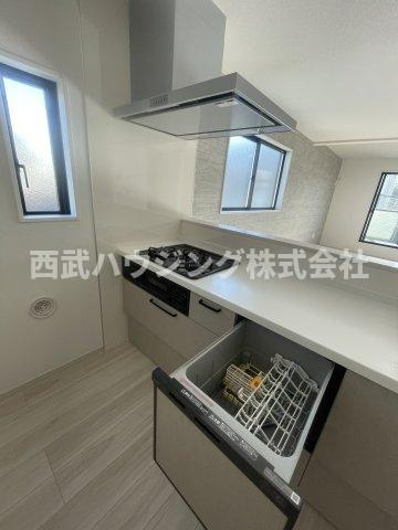 【仲介手数料無料】所沢市南住吉１期全２棟２号棟　所沢市の新築なら西武ハウジングのキッチン