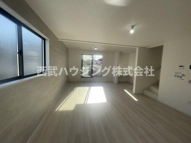 【仲介手数料無料】所沢市南住吉１期全２棟２号棟　所沢市の新築なら西武ハウジングの居間・リビング