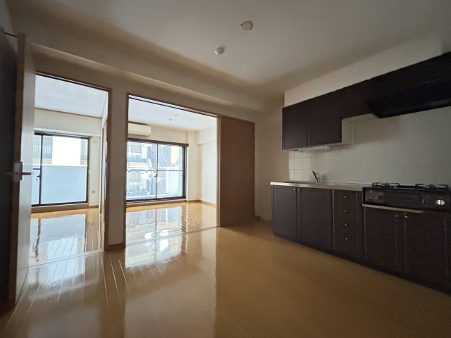 ライオンズシティ川口の居間・リビング|別号室参考写真です。