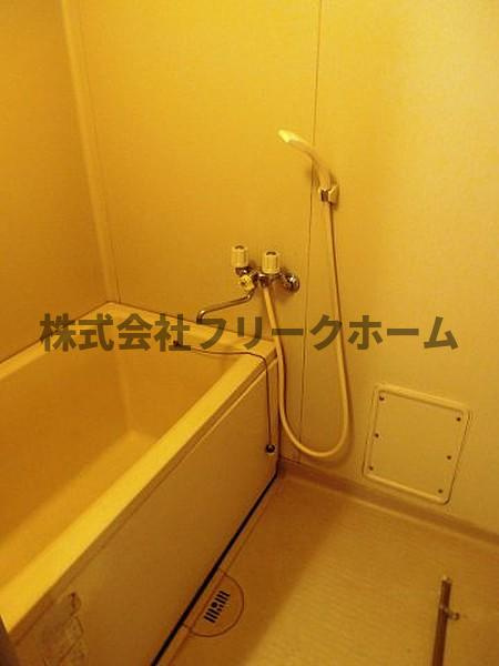 武蔵野市境２丁目の賃貸マンションの浴室