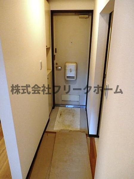 武蔵野市境２丁目の賃貸マンションの玄関