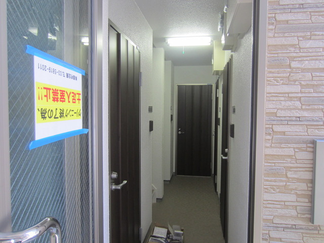 北区豊島２丁目のアパートのロビー|1階の入口部分です★
