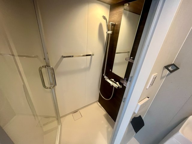 COCOFLAT EKODAのシャワールーム