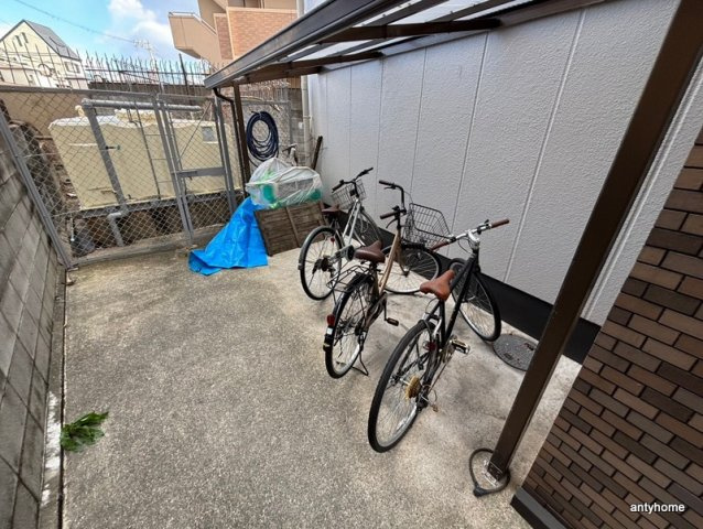 ハイツASKの駐車場