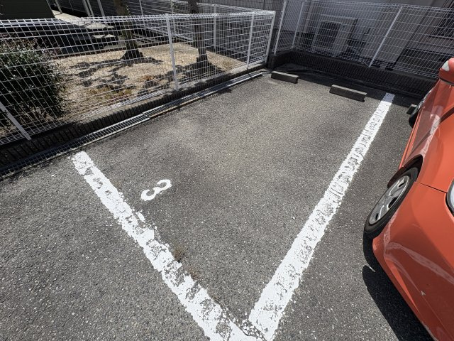 サンハイムの駐車場
