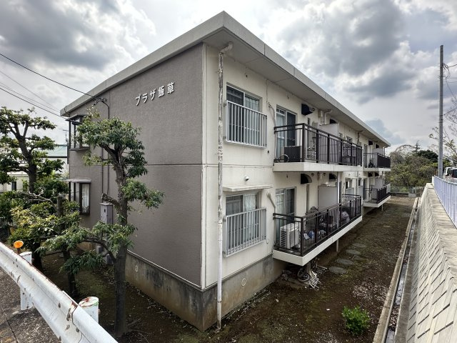 川崎市麻生区栗木台１丁目の賃貸マンションの外観