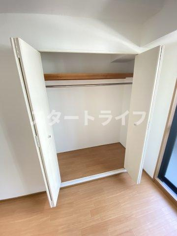 大阪市淀川区十三東１丁目の賃貸マンションの収納