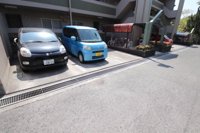 【駐車場】 | コンフォート津々山