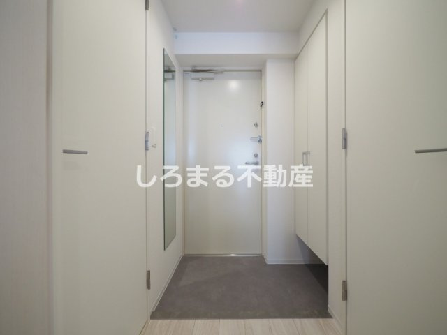 セレニテ梅田北アリエ壱番館の玄関