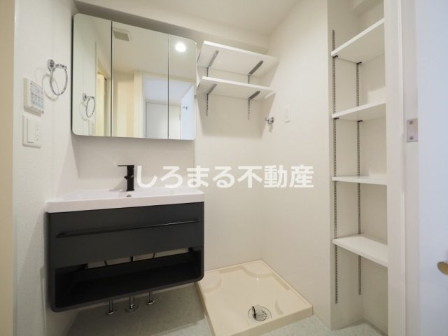 セレニテ梅田北アリエ壱番館の洗面所