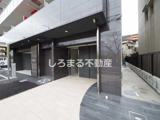 セレニテ梅田北アリエ壱番館のエントランス