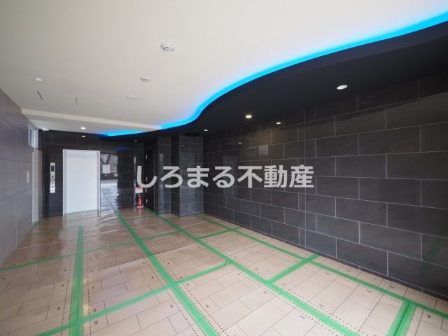 セレニテ梅田北アリエ壱番館のロビー