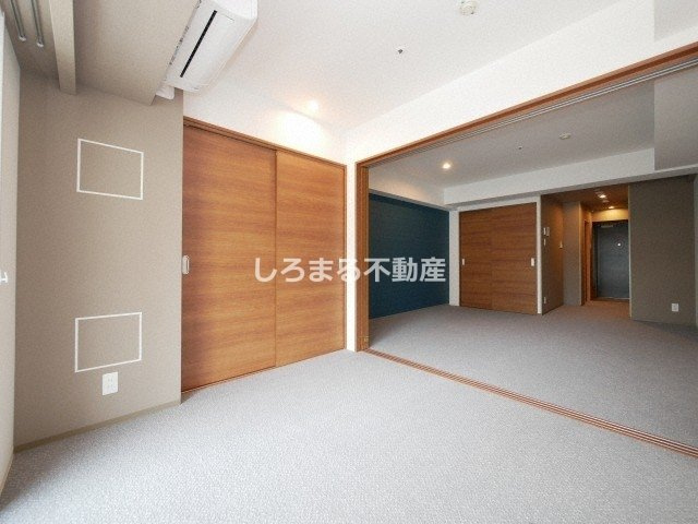 Uresidence Temmabashiの洋室