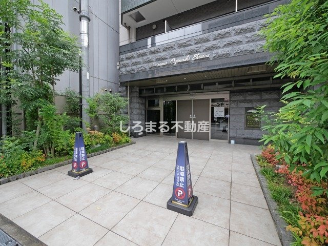 プレサンス扇町駅前のエントランス