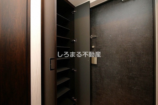 プレジオ弁天町ASIANの収納