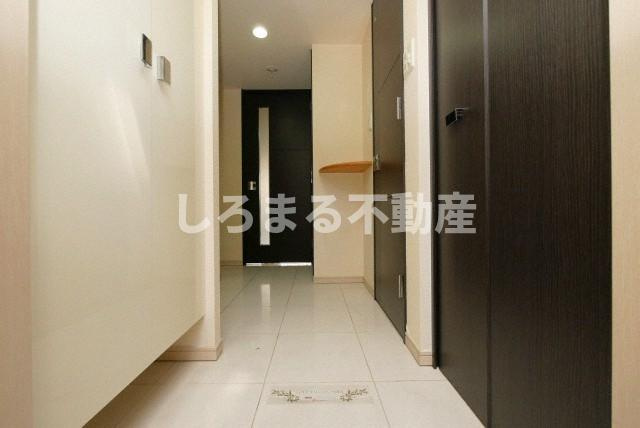 アーデン堺筋本町の玄関