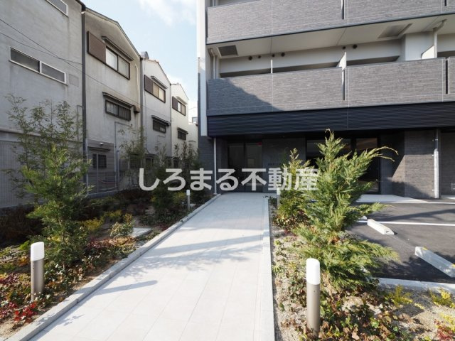 エスリード大阪城EASTのエントランス