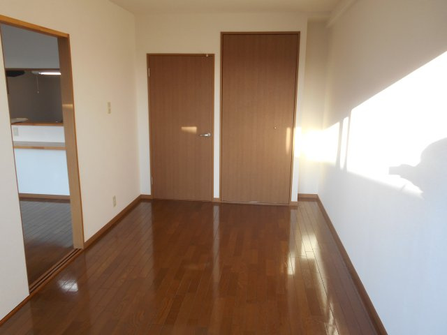 フォレストハサマの洋室|※別のお部屋の写真です