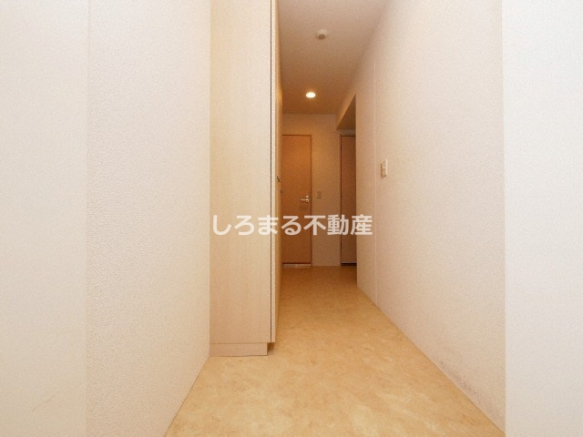 アーバンフラッツ瓦町の玄関
