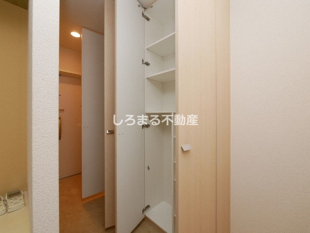 アーバンフラッツ瓦町の収納