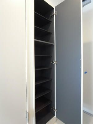 リブリ・アルバＭＵの設備