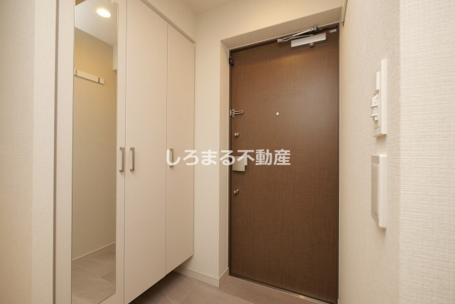 アーバネックス南新町の玄関