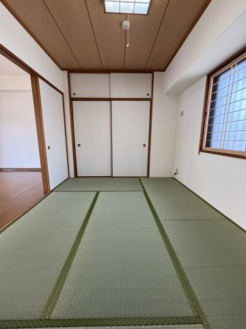 ローヤルシティ大宮吉敷町の和室