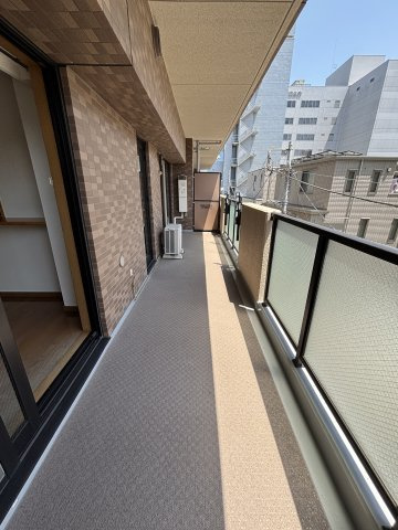 ローヤルシティ大宮吉敷町のバルコニー
