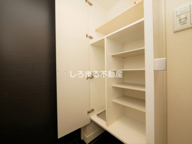 アプリーレ堺筋本町の収納