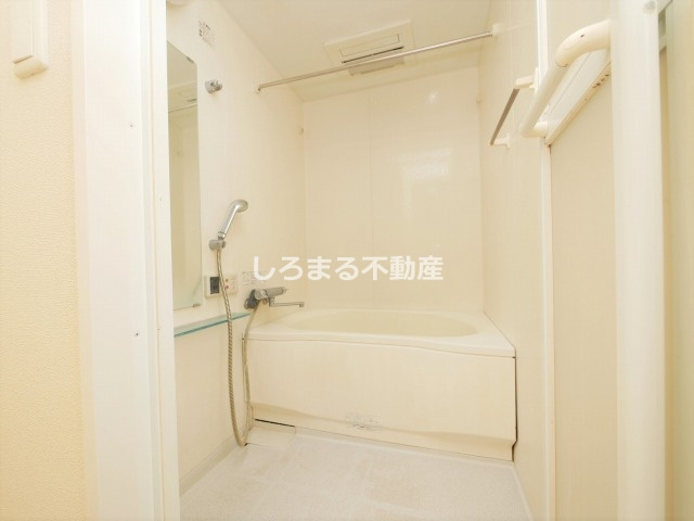 アプリーレ堺筋本町の浴室
