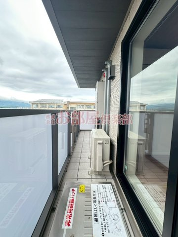 シャーメゾングレイスのバルコニー|お洗濯にも便利なバルコニー付き