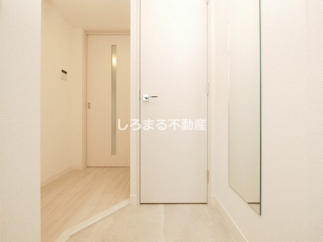 アドバンス上町台シュタットの玄関