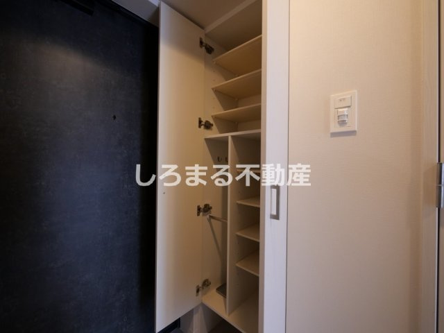 リヴェント難波ウエストの収納