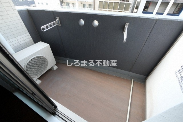 SERENiTE本町エコートのバルコニー