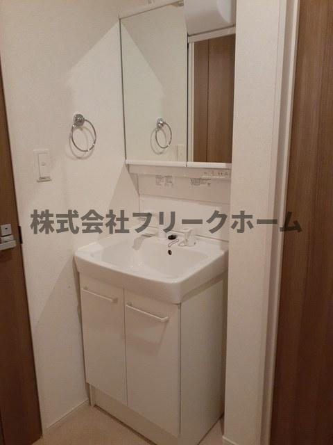 武蔵野市境南町５丁目のアパートの洗面所