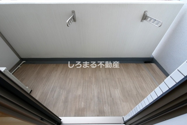 プレサンス難波マジョリティのバルコニー