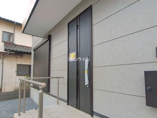 川越市藤間2期　全2棟　新築戸建て　GRACEの玄関