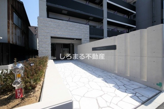 ファーストフィオーレ大阪城イーストのエントランス
