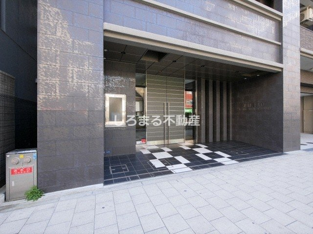 エスリード松屋町SOUTHのエントランス