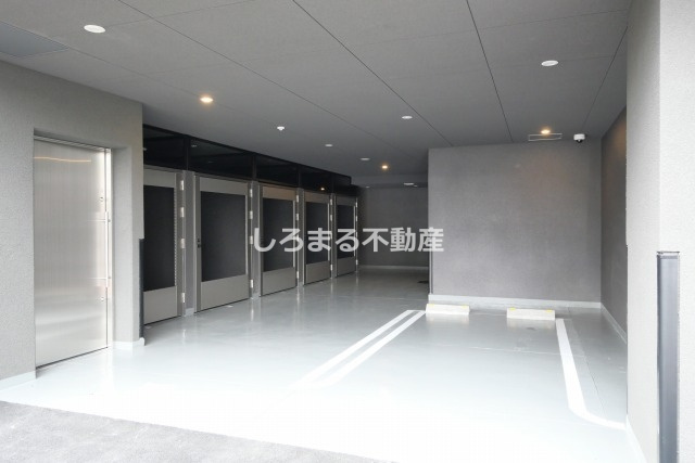 カーサレグラス城東セントラルの駐車場