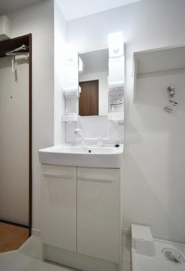 グランクオール中央の独立洗面台