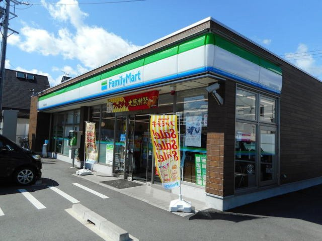 ポニート・Ｋの周辺|ファミリーマート 岡崎法性寺店まで400m