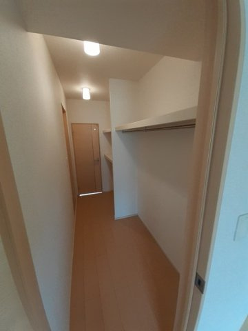 アプローズ　天神前の収納